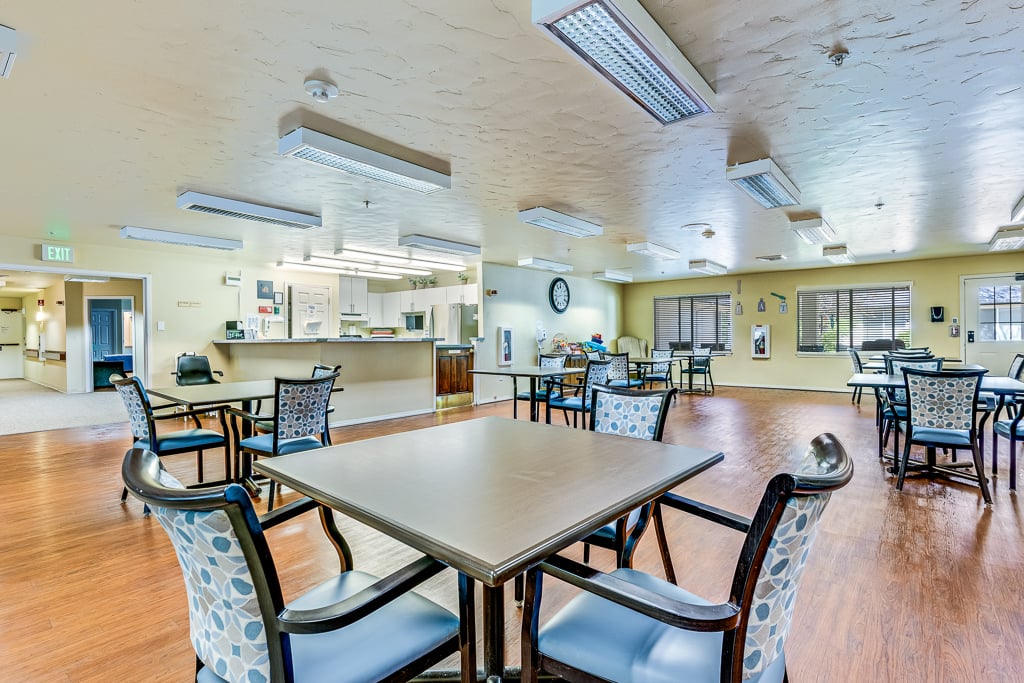 Dining room at Vacaville Village Senior Living