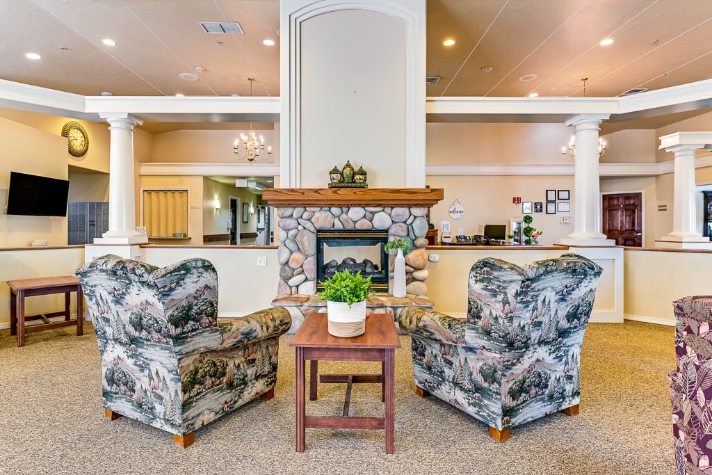 Community living room at Vacaville Village Senior Living